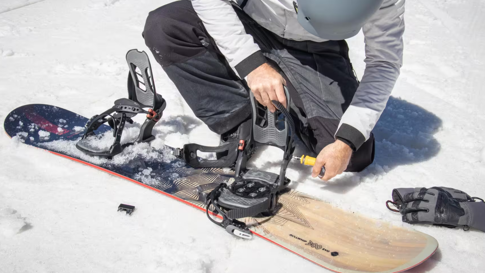 ATTACCHI SNOWBOARD