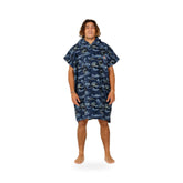 AFTER - Poncho Japan Waves Midnight – poncho scontornato su fondo bianco