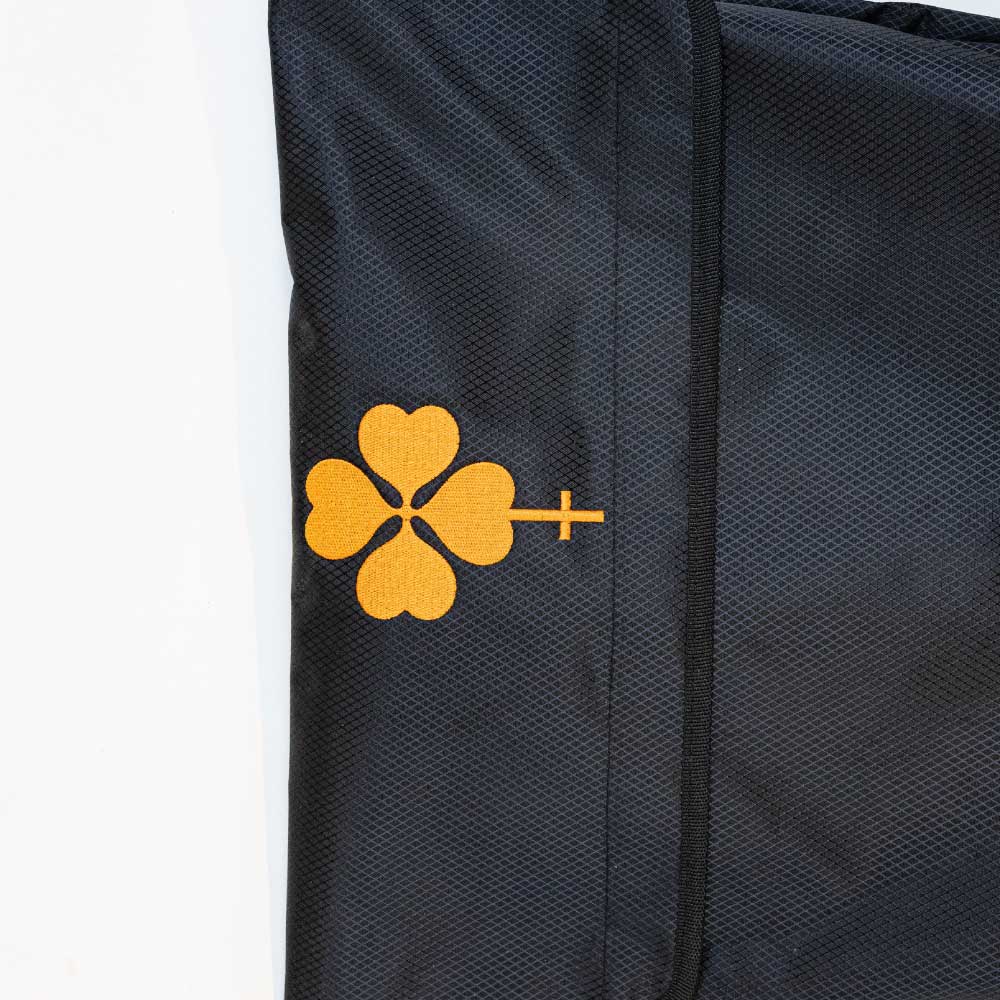 Clover Protection sleeve detail foto prodotto