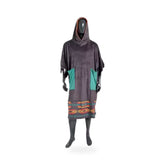 MADNESS - Poncho Tasche Black Native 95×115 – poncho scontornato su fondo bianco
