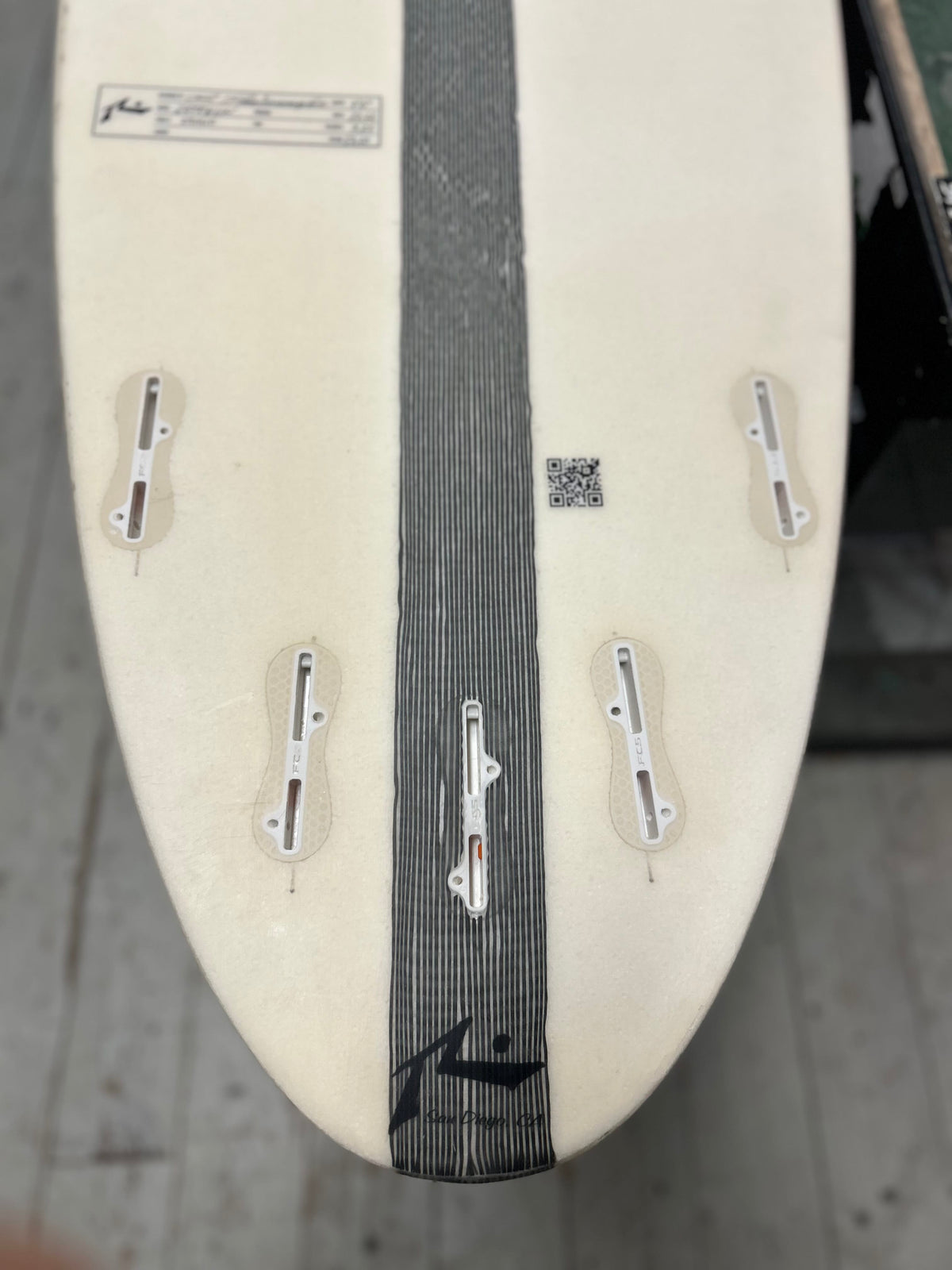 RUSTY - Zeppelin 7'0" x 22.62" x 3.25" 57.6L Usata